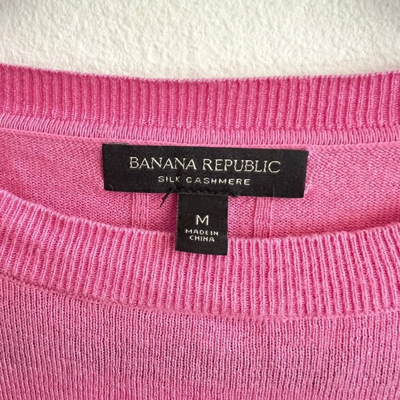 Banana Republic Pink Cashmere Sweater Coquette Classic Soft Girl Preppy Medium - Picture 4 of 7